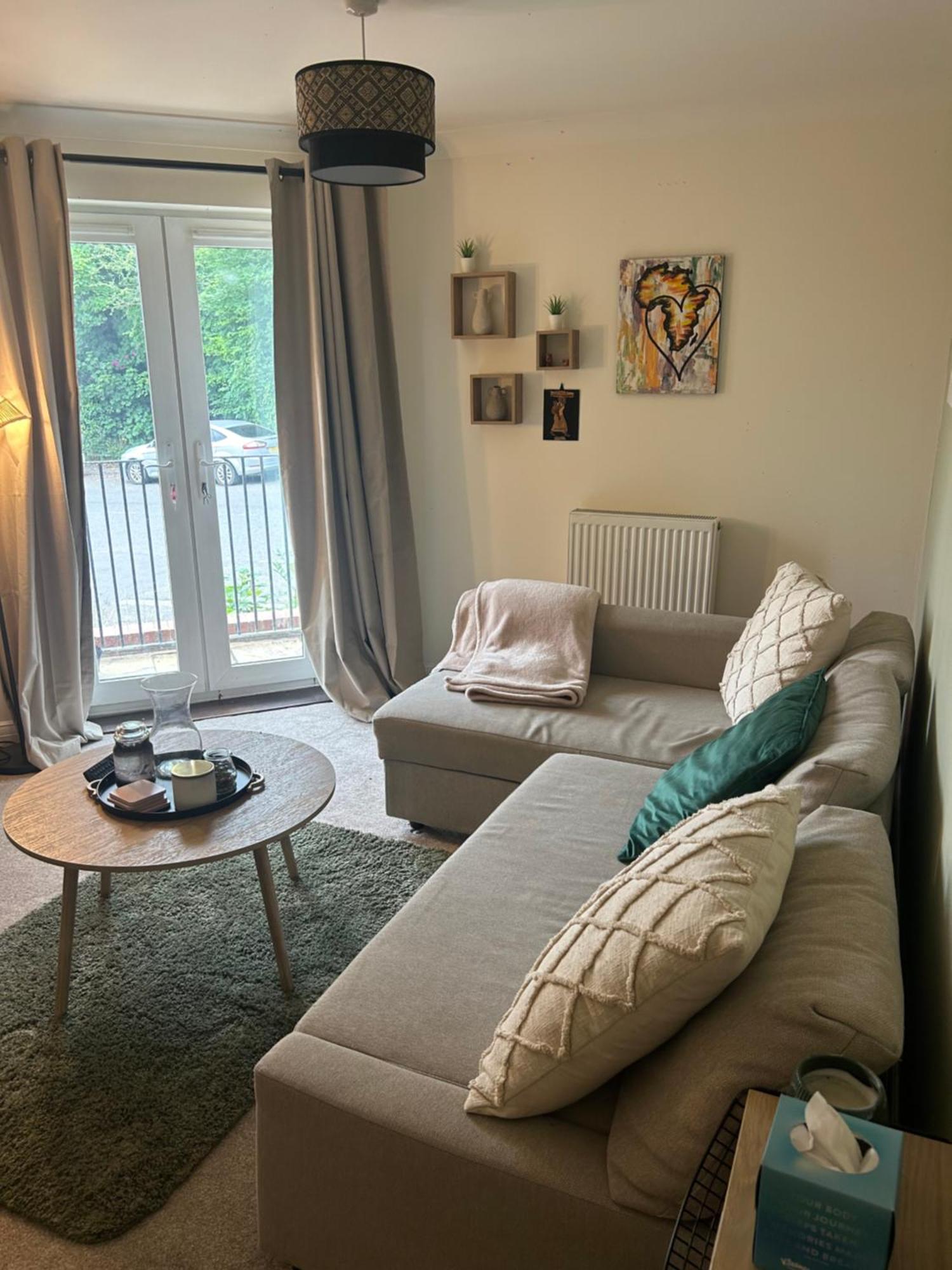 Beautiful 1 Bed In Wycombe Apartment Хай Уикъмб Екстериор снимка